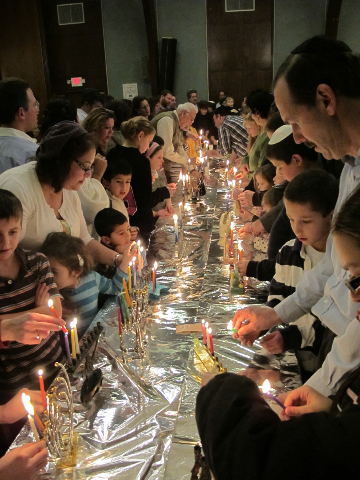 CHANUKAH LIGHTING